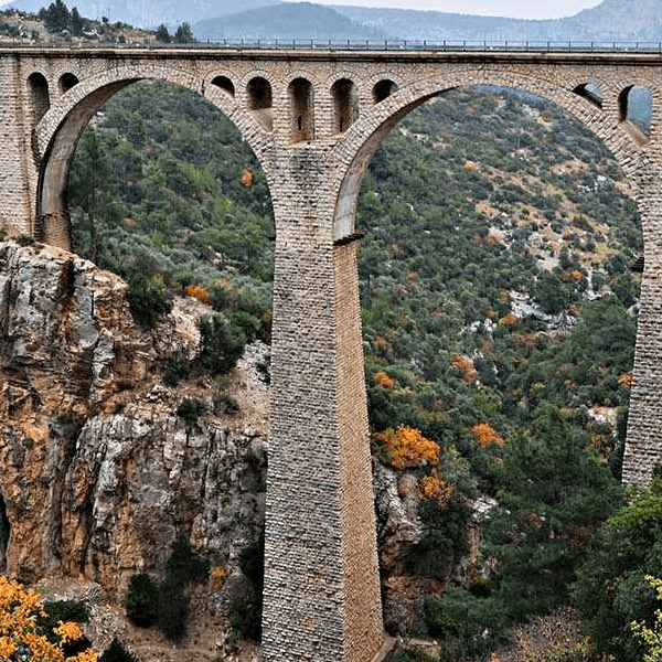 Karaisalı’da profesyonel elektrikçi desteği.